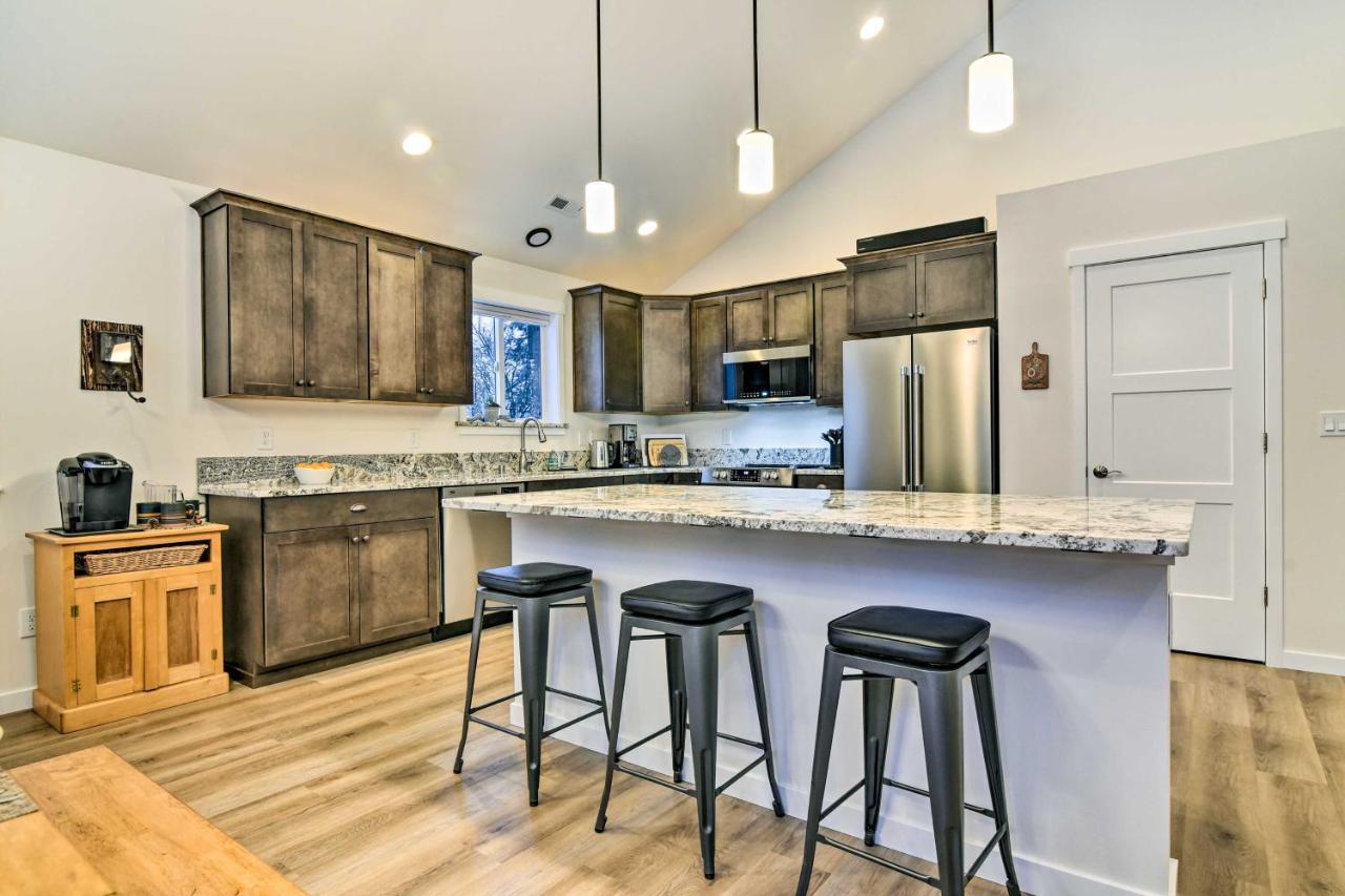 Villa Family-Friendly Packwood Retreat With Deck! Exterior foto